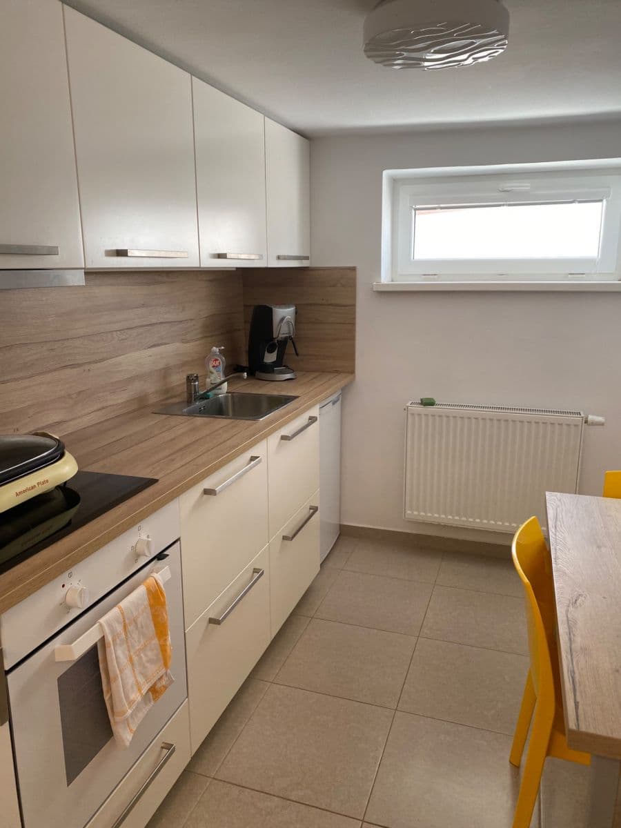 Pronájem bytu 2+1 56 m², H. Malířové, České Budějovice, Jihočeský kraj Pronájem bytu 2+1 56 m², H. Malířové, České Budějovice, Jihočeský kraj