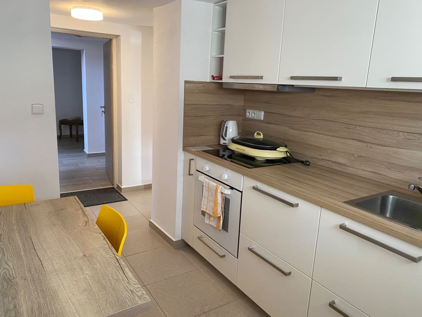 Pronájem bytu 2+1 56 m², H. Malířové, České Budějovice, Jihočeský kraj Pronájem bytu 2+1 56 m², H. Malířové, České Budějovice, Jihočeský kraj