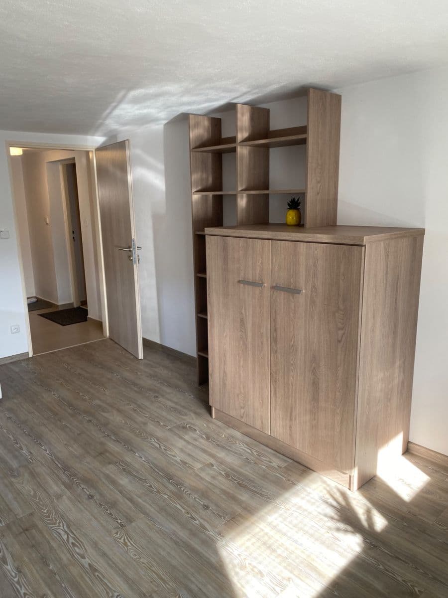 Pronájem bytu 2+1 56 m², H. Malířové, České Budějovice, Jihočeský kraj Pronájem bytu 2+1 56 m², H. Malířové, České Budějovice, Jihočeský kraj