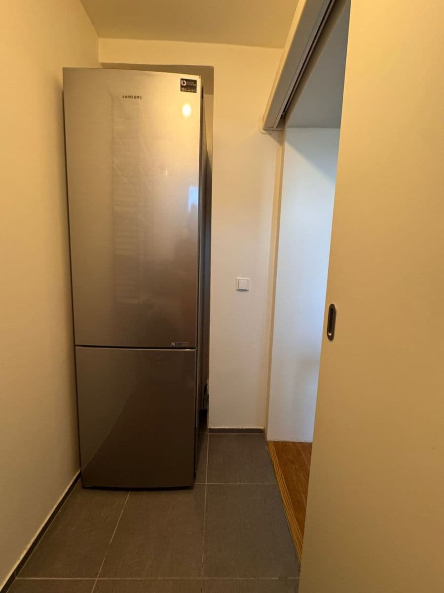 Pronájem bytu 3+1 75 m², Horní, Úžice, Středočeský kraj Pronájem bytu 3+1 75 m², Horní, Úžice, Středočeský kraj