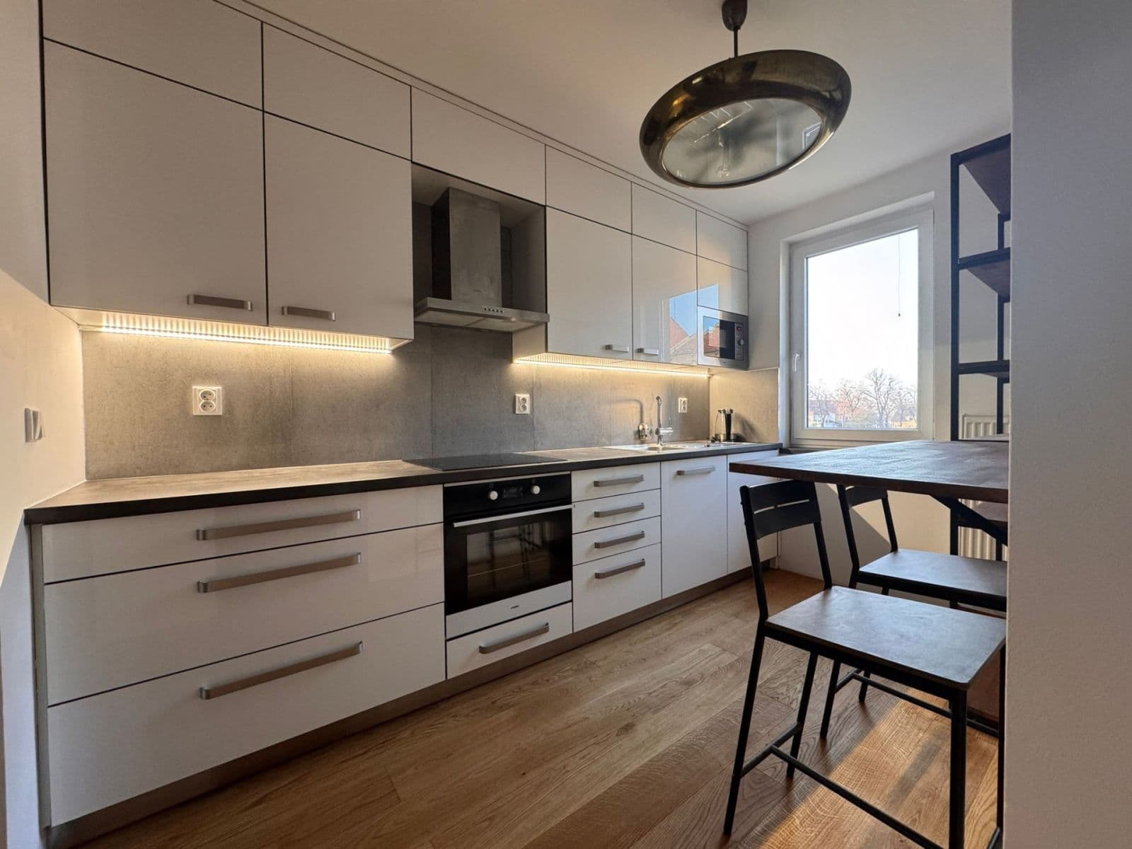 Pronájem bytu 3+1 75 m², Horní, Úžice, Středočeský kraj Pronájem bytu 3+1 75 m², Horní, Úžice, Středočeský kraj