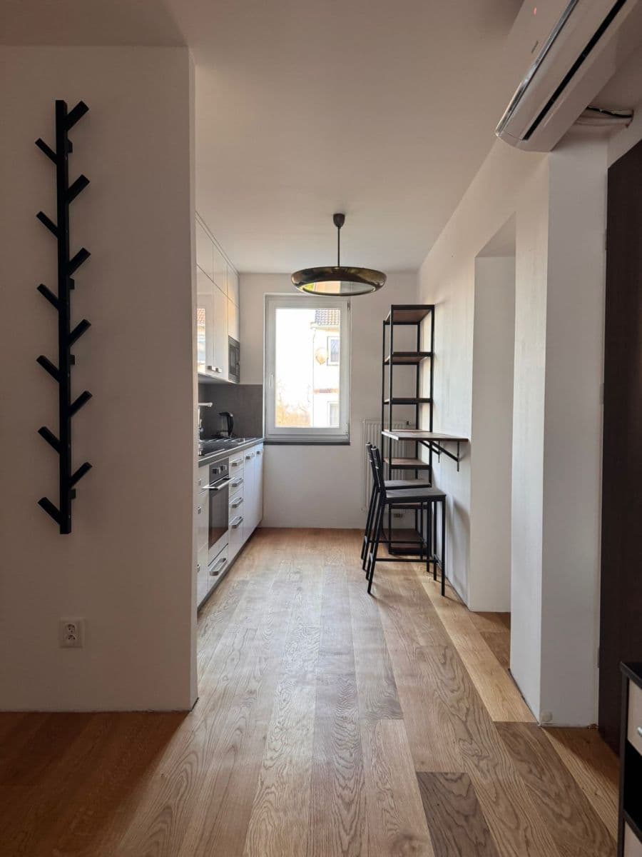 Pronájem bytu 3+1 75 m², Horní, Úžice, Středočeský kraj Pronájem bytu 3+1 75 m², Horní, Úžice, Středočeský kraj