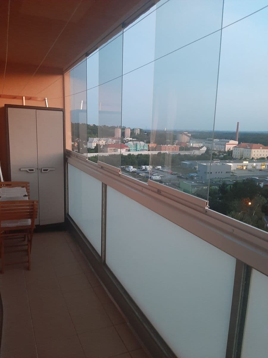 Prodej bytu 3+1 72 m², Sportovní, Mělník, Středočeský kraj Prodej bytu 3+1 72 m², Sportovní, Mělník, Středočeský kraj