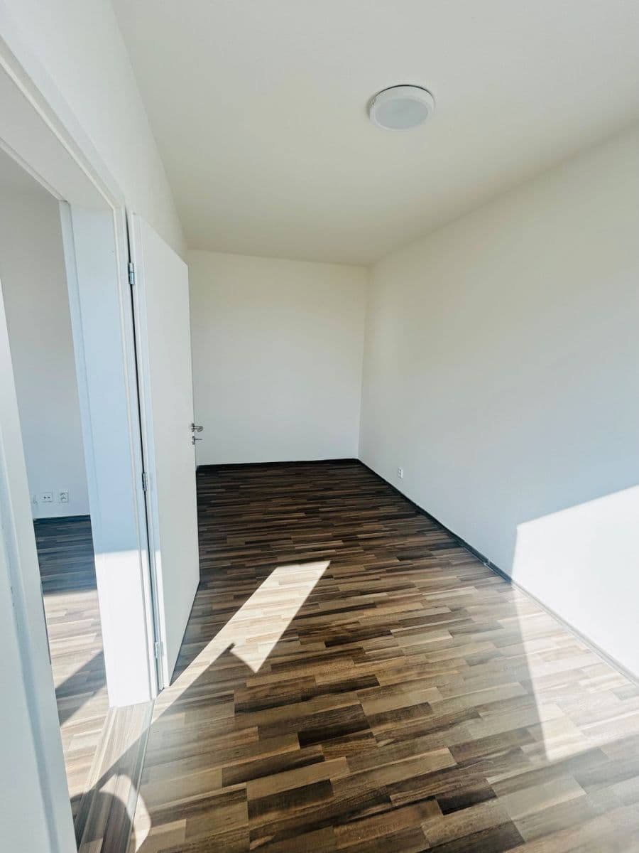 Pronájem bytu 2+1 46 m², Pražského, Praha, Praha Pronájem bytu 2+1 46 m², Pražského, Praha, Praha