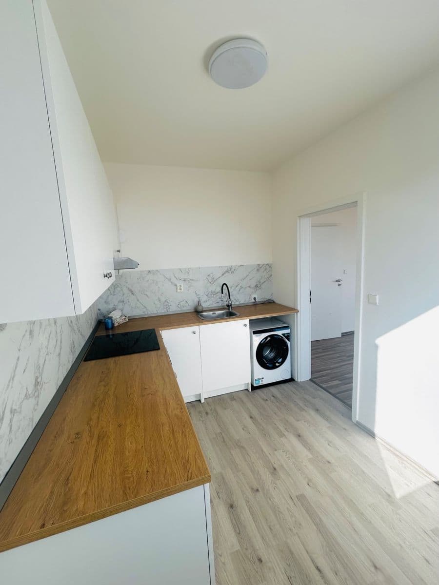 Pronájem bytu 2+1 46 m², Pražského, Praha, Praha Pronájem bytu 2+1 46 m², Pražského, Praha, Praha