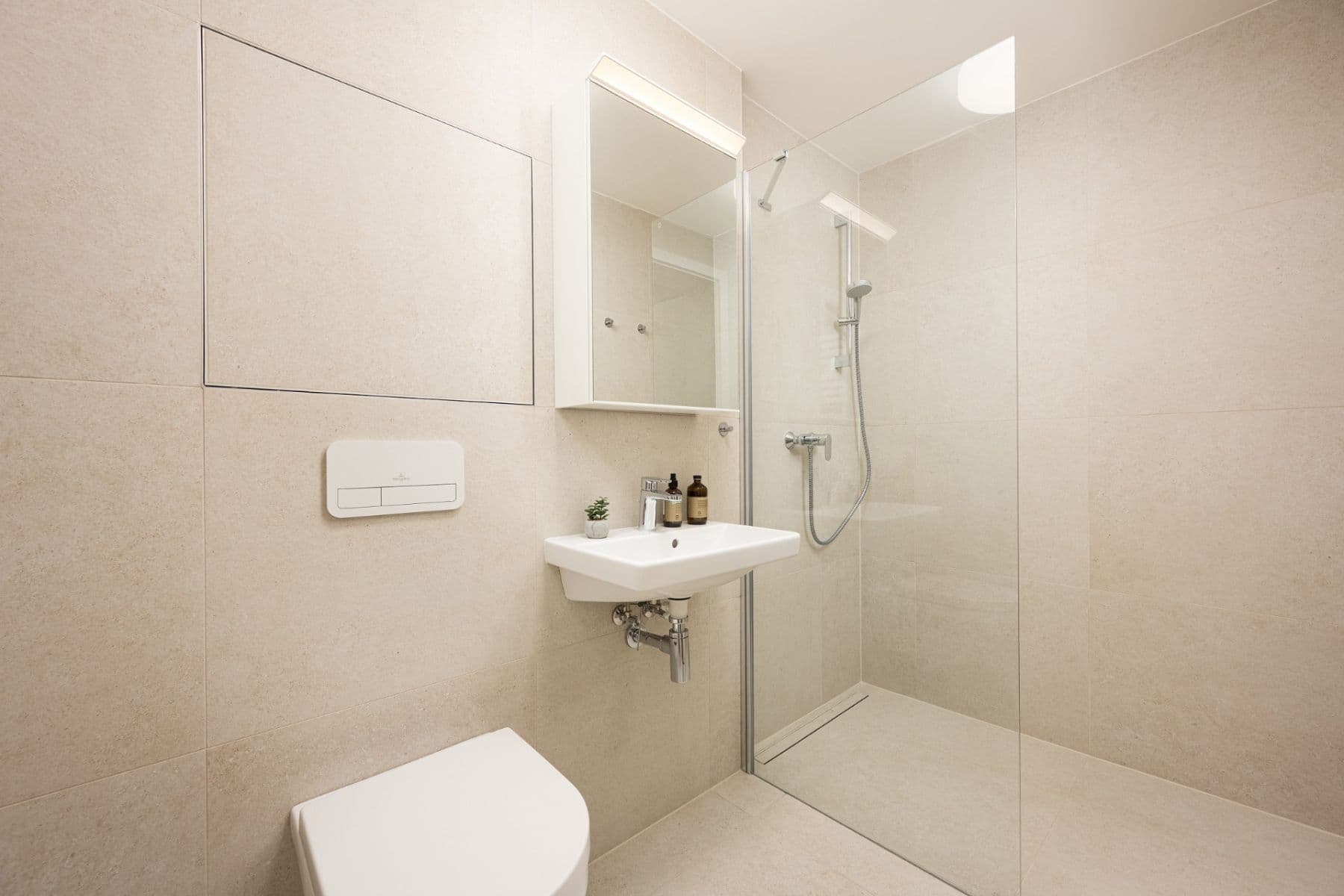 Pronájem bytu 1+kk 30 m², U Kasáren, Pohořelice, Jihomoravský kraj Pronájem bytu 1+kk 30 m², U Kasáren, Pohořelice, Jihomoravský kraj