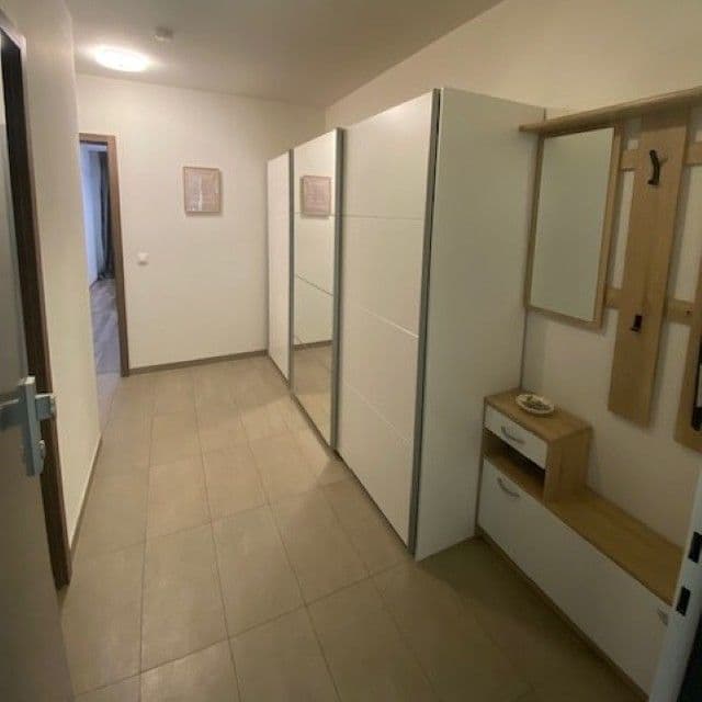 Pronájem bytu 2+kk 63 m², Zvěřinova, Praha, Praha Pronájem bytu 2+kk 63 m², Zvěřinova, Praha, Praha