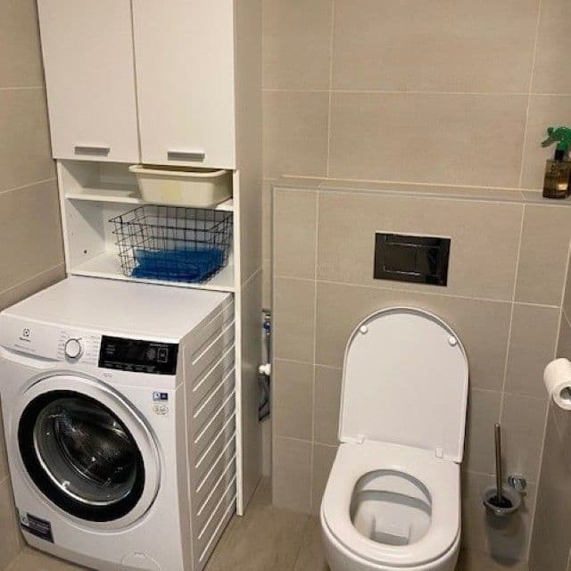 Pronájem bytu 2+kk 63 m², Zvěřinova, Praha, Praha Pronájem bytu 2+kk 63 m², Zvěřinova, Praha, Praha