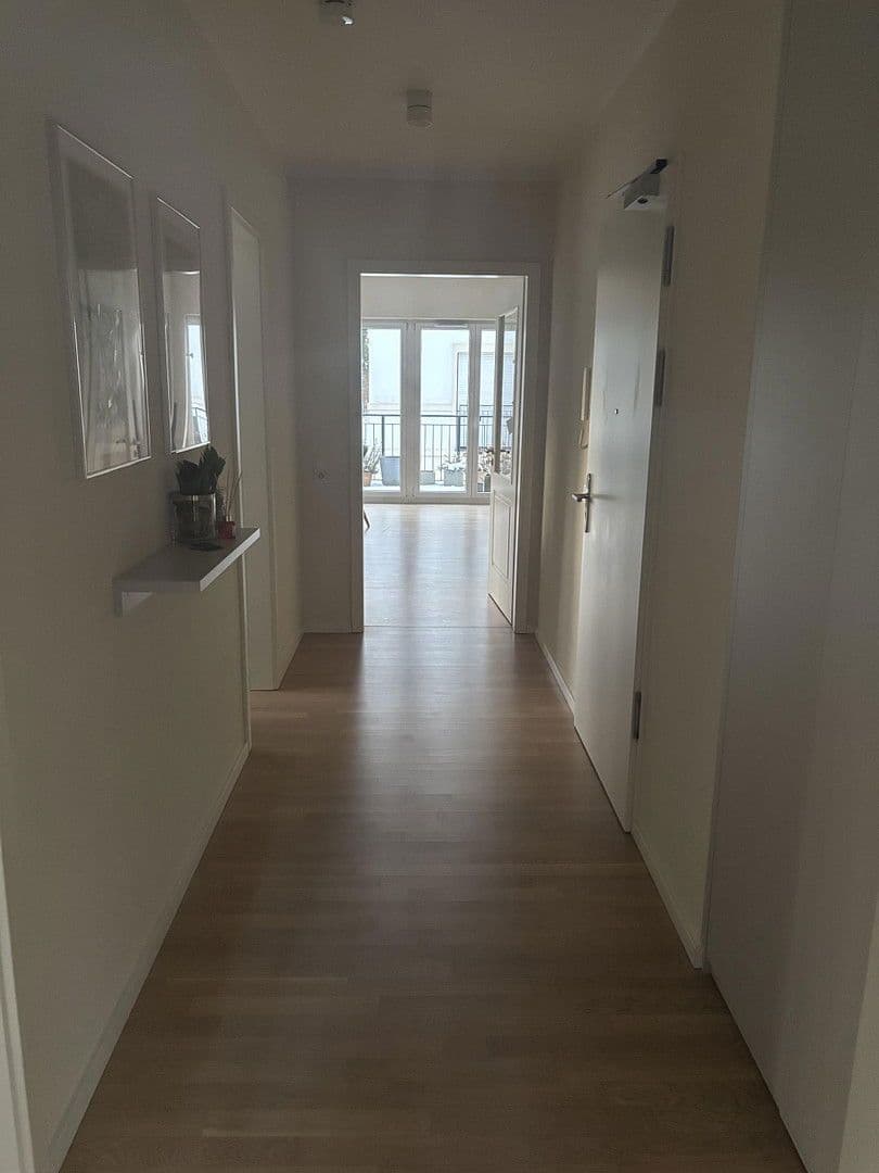 Pronájem bytu 3+1 85 m², Rissener Landstrasse 197, Hamburg, Hamburg Pronájem bytu 3+1 85 m², Rissener Landstrasse 197, Hamburg, Hamburg