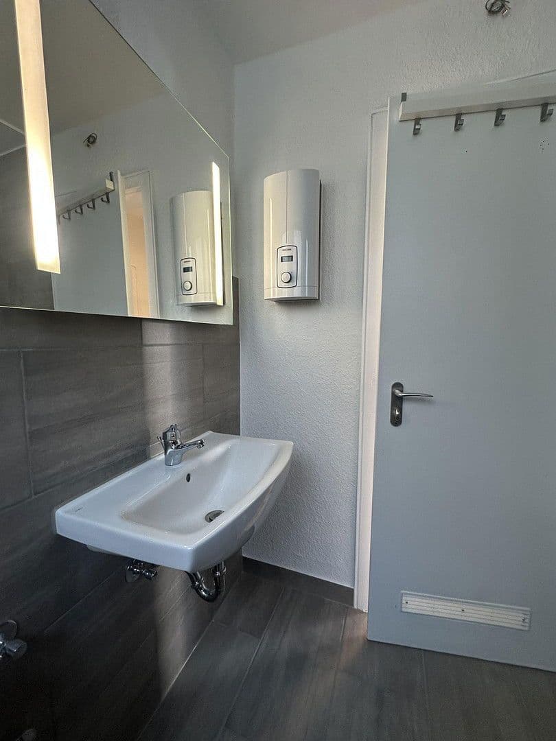 Pronájem bytu 2+1 47 m², Mannheim, Bádensko-Württembersko Pronájem bytu 2+1 47 m², Mannheim, Bádensko-Württembersko