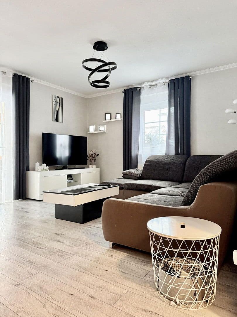 Prodej domu 124 m², pozemek 296 m², Stade, Dolní Sasko Prodej domu 124 m², pozemek 296 m², Stade, Dolní Sasko