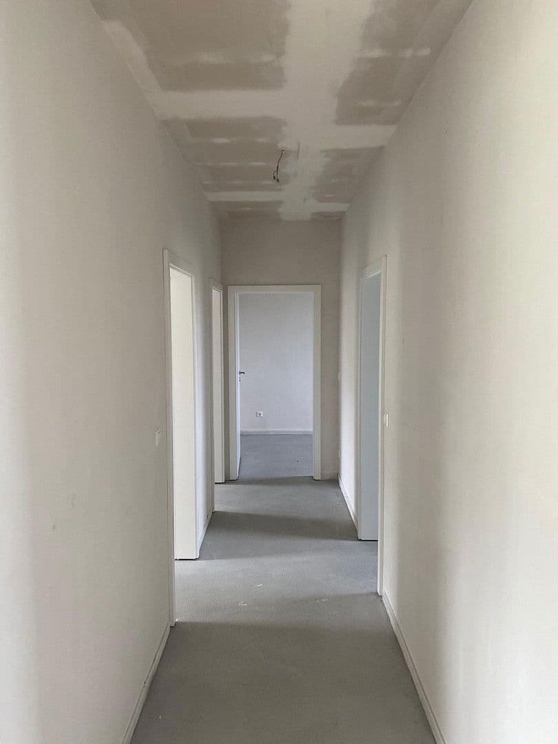 Prodej domu 151 m², pozemek 900 m², Ponnsdorfer Weg 4, Sonnewalde, Braniborsko Prodej domu 151 m², pozemek 900 m², Ponnsdorfer Weg 4, Sonnewalde, Braniborsko