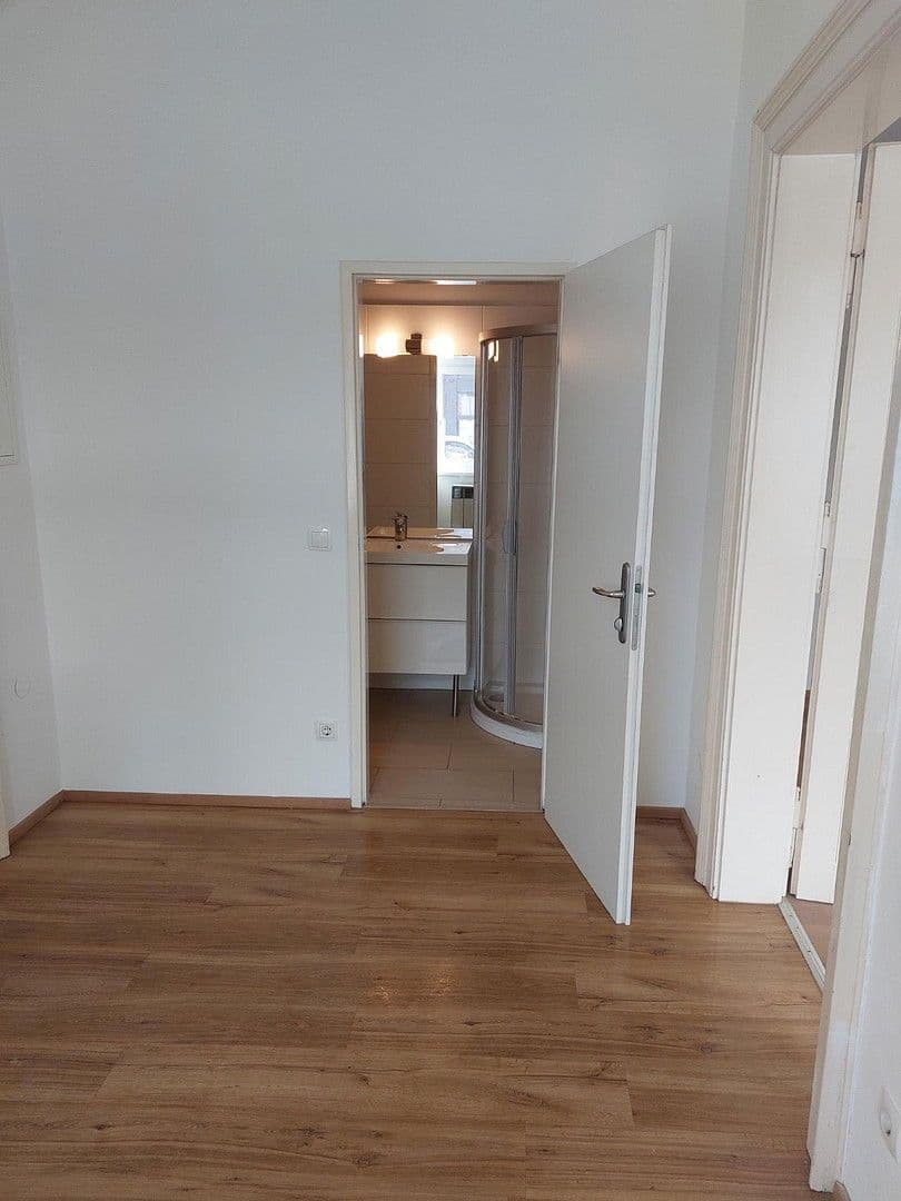 Pronájem bytu 2+1 38 m², Wienerstr. 29, Linz, Horní Rakousko Pronájem bytu 2+1 38 m², Wienerstr. 29, Linz, Horní Rakousko