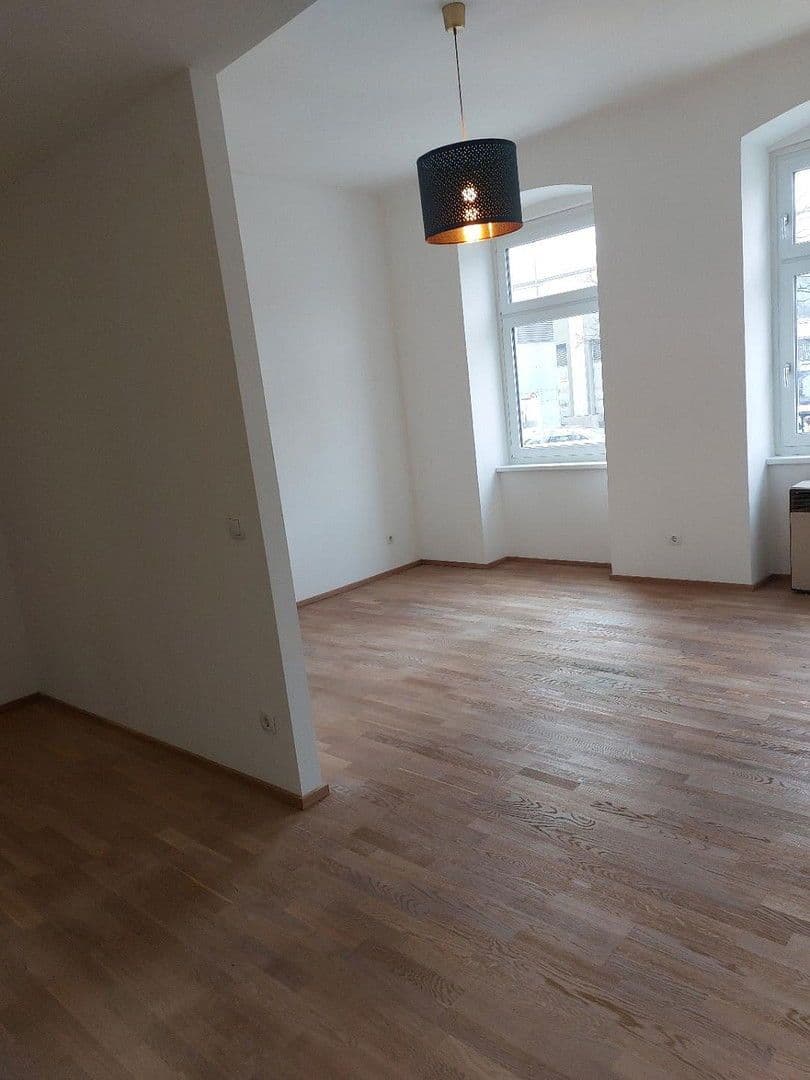 Pronájem bytu 2+1 38 m², Wienerstr. 29, Linz, Horní Rakousko Pronájem bytu 2+1 38 m², Wienerstr. 29, Linz, Horní Rakousko