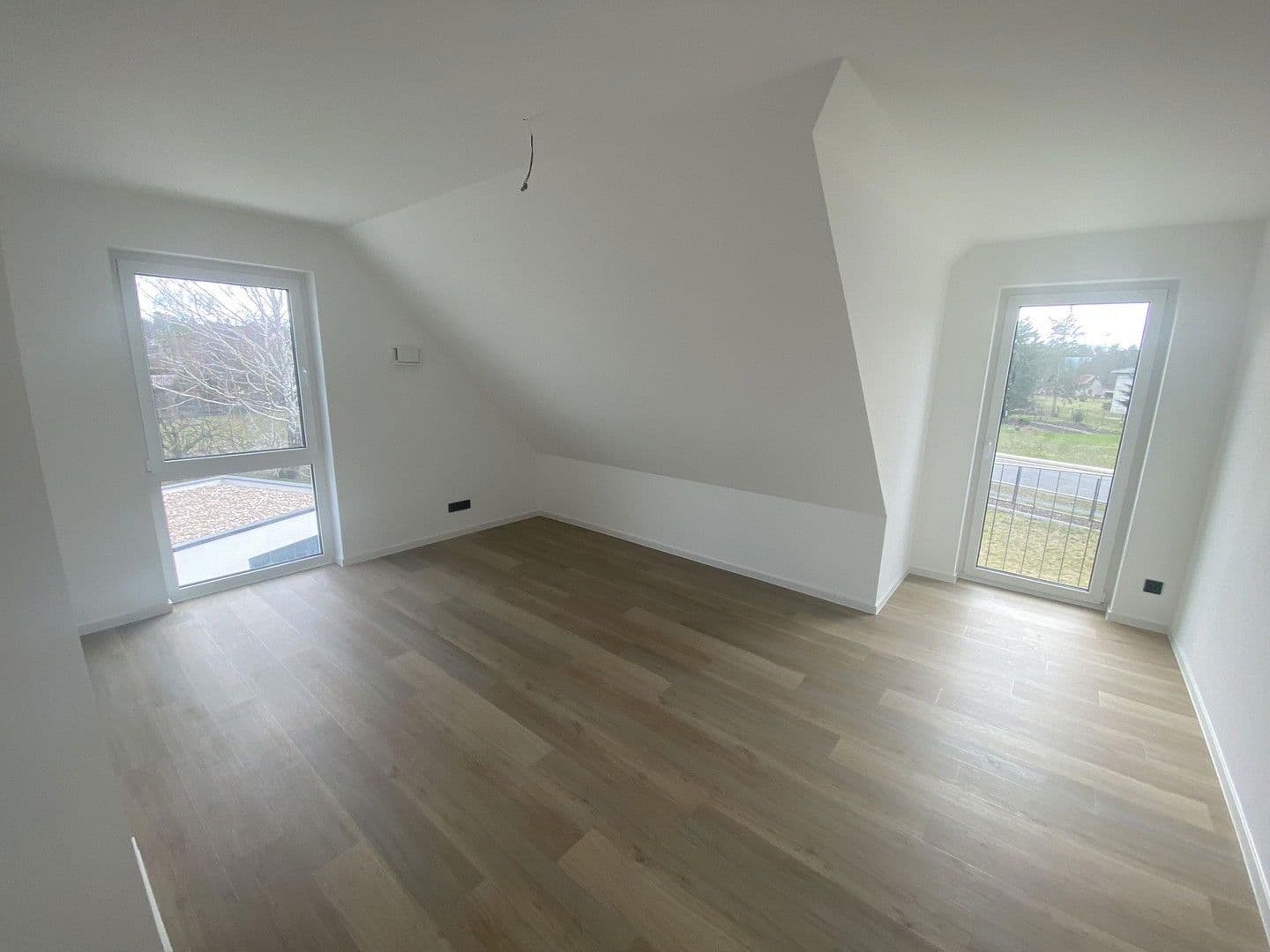 Prodej domu 151 m², pozemek 920 m², Ponnsdorfer Weg 4 A, Sonnewalde, Braniborsko Prodej domu 151 m², pozemek 920 m², Ponnsdorfer Weg 4 A, Sonnewalde, Braniborsko