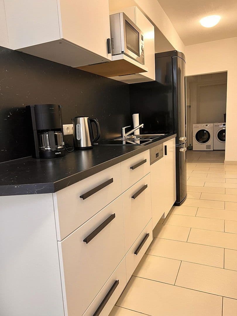 Pronájem bytu 3+1 77 m², Ihringshäuser Straße 12, Kassel, Hessen Pronájem bytu 3+1 77 m², Ihringshäuser Straße 12, Kassel, Hessen