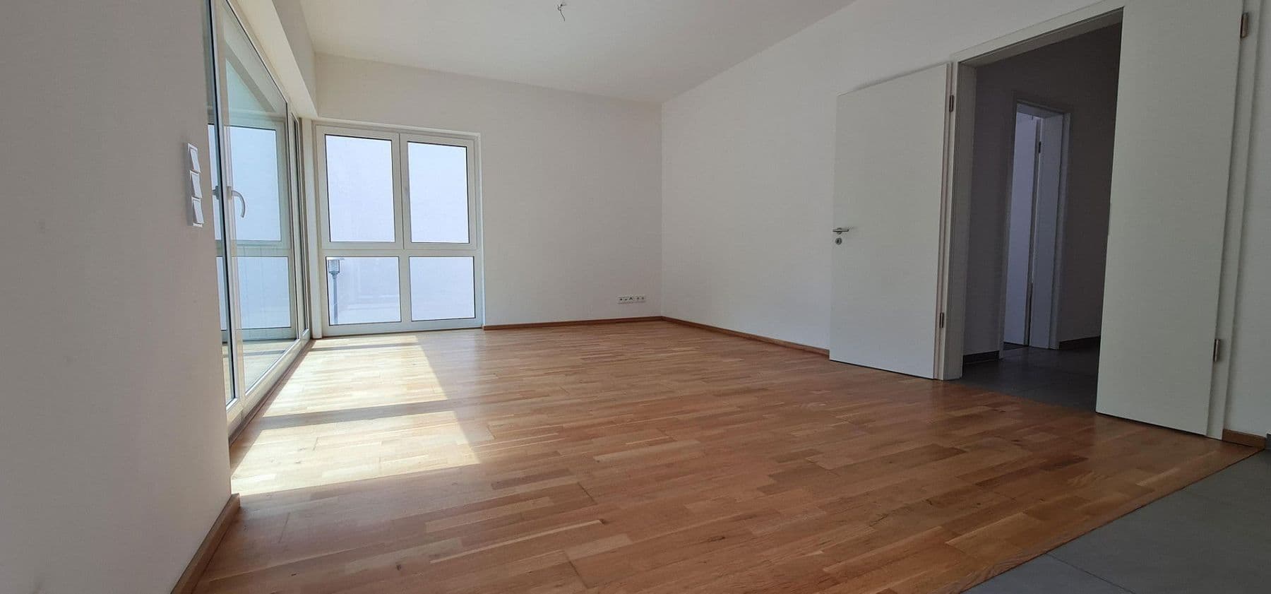 Pronájem bytu 2+1 73 m², Am Gutspark 2, Berlin, Berlín Pronájem bytu 2+1 73 m², Am Gutspark 2, Berlin, Berlín