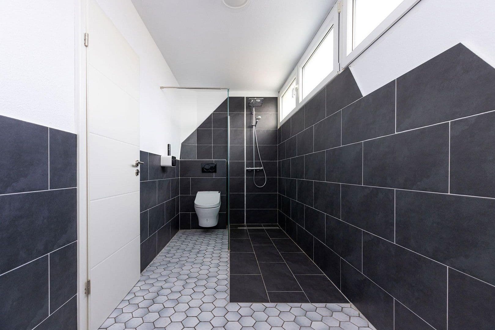 Prodej domu 145 m², pozemek 300 m², Aschaffeburg / Nilkheim, Bavorsko Prodej domu 145 m², pozemek 300 m², Aschaffeburg / Nilkheim, Bavorsko