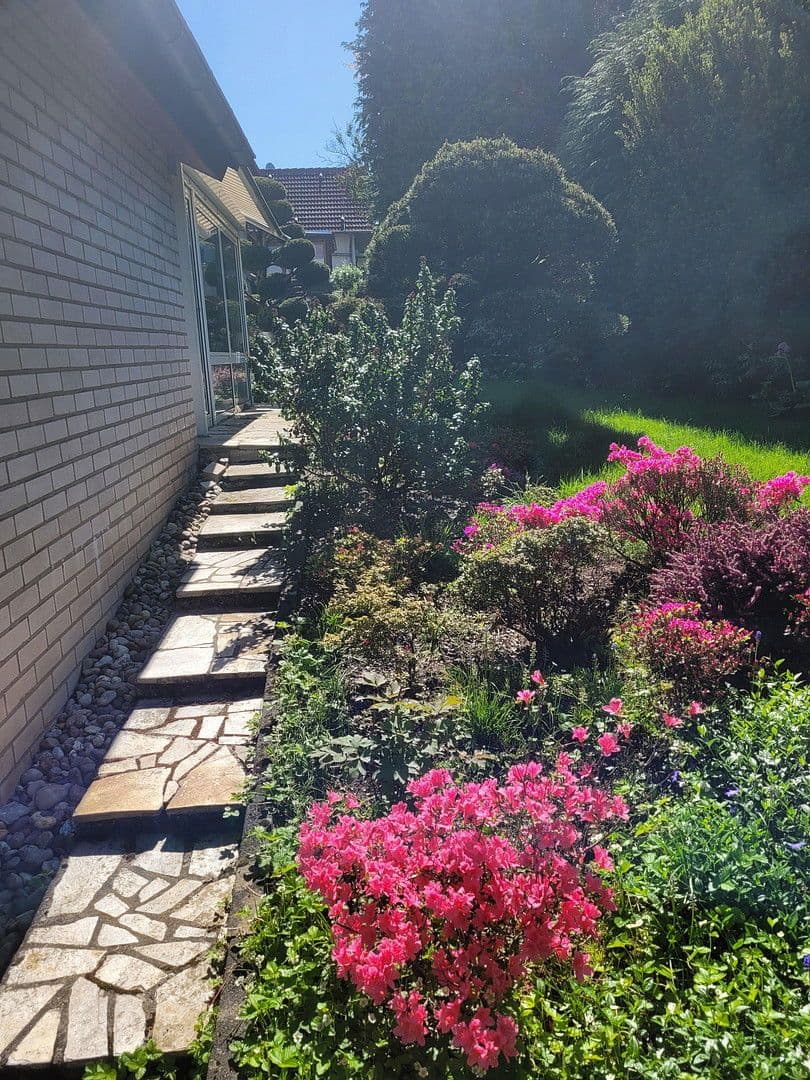 Prodej domu 120 m², pozemek 555 m², Groß-Umstadt, Hessen Prodej domu 120 m², pozemek 555 m², Groß-Umstadt, Hessen