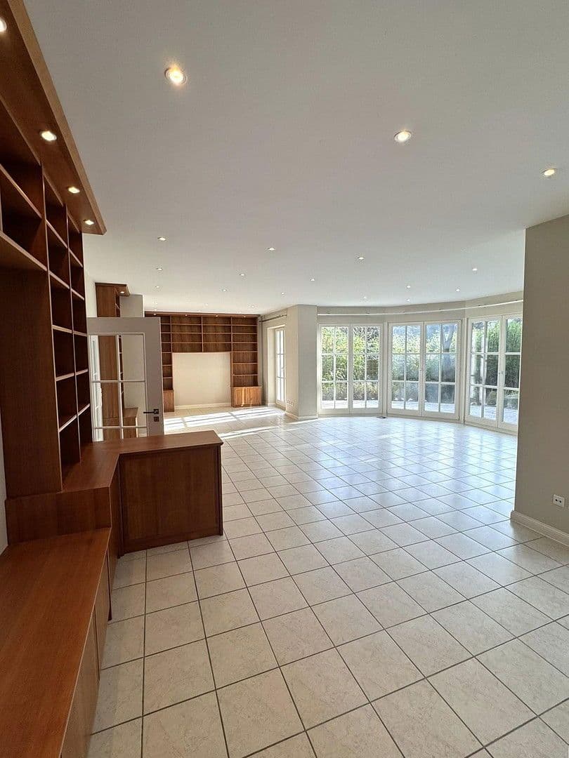 Pronájem domu 198 m², pozemek 1.068 m², Hamburg, Hamburg Pronájem domu 198 m², pozemek 1.068 m², Hamburg, Hamburg