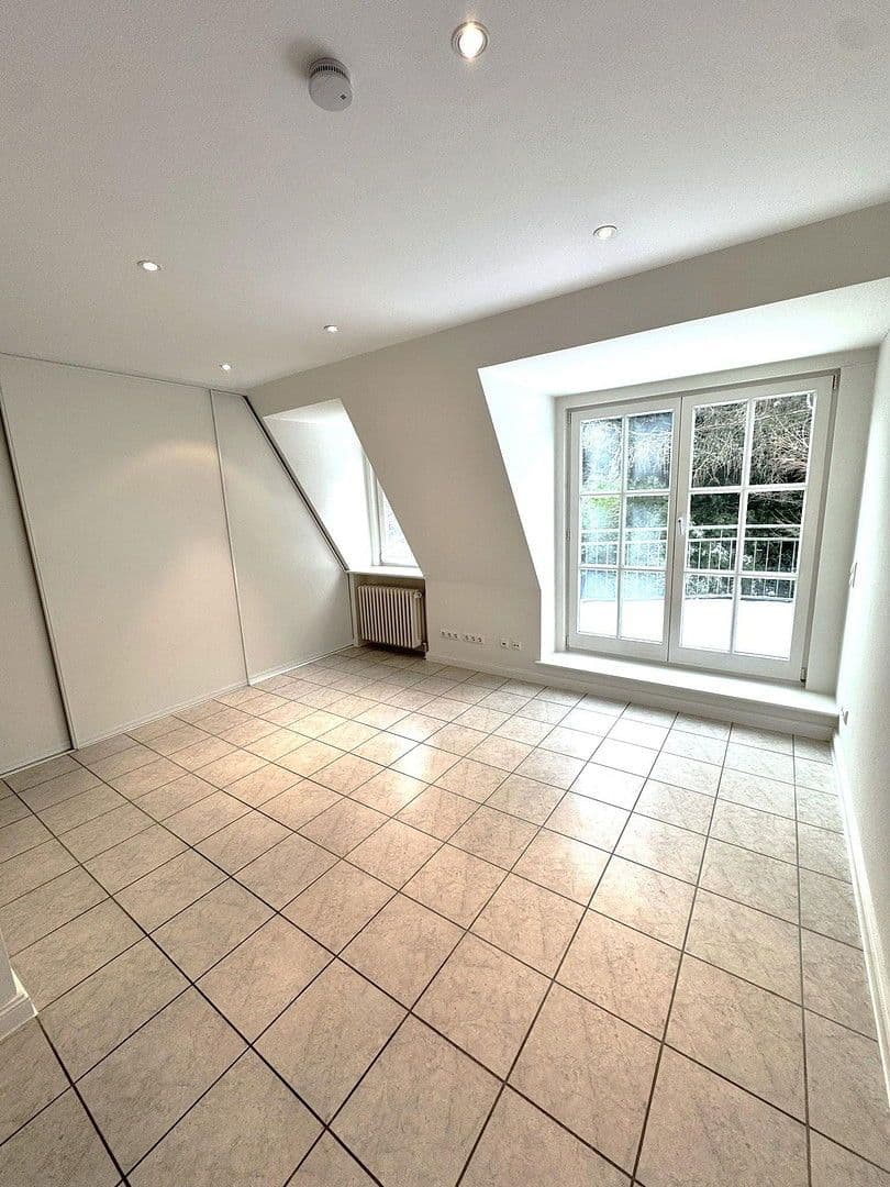 Pronájem domu 198 m², pozemek 1.068 m², Hamburg, Hamburg Pronájem domu 198 m², pozemek 1.068 m², Hamburg, Hamburg