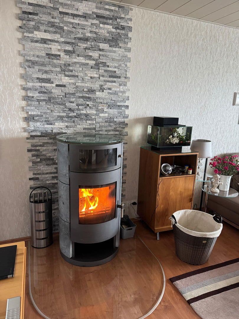 Prodej domu 135 m², pozemek 341 m², Brahmsstraße 24, Herrenberg, Bádensko-Württembersko Prodej domu 135 m², pozemek 341 m², Brahmsstraße 24, Herrenberg, Bádensko-Württembersko