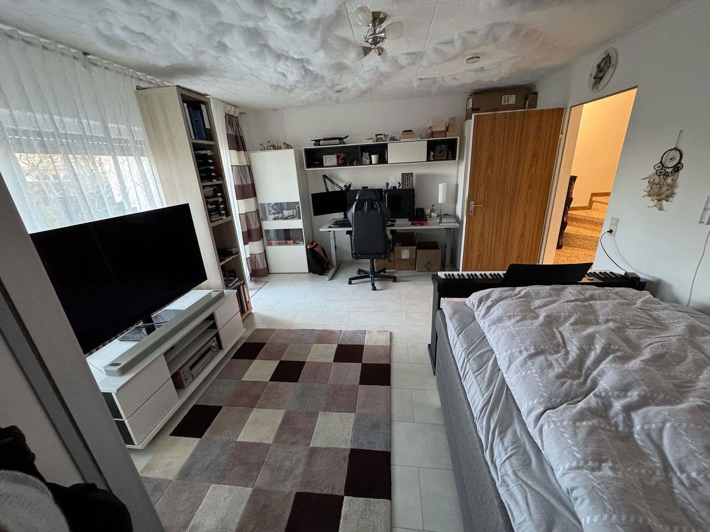 Prodej domu 135 m², pozemek 341 m², Brahmsstraße 24, Herrenberg, Bádensko-Württembersko Prodej domu 135 m², pozemek 341 m², Brahmsstraße 24, Herrenberg, Bádensko-Württembersko