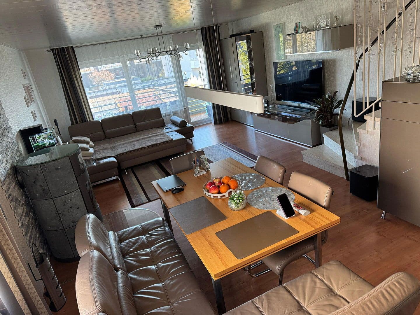 Prodej domu 135 m², pozemek 341 m², Brahmsstraße 24, Herrenberg, Bádensko-Württembersko Prodej domu 135 m², pozemek 341 m², Brahmsstraße 24, Herrenberg, Bádensko-Württembersko