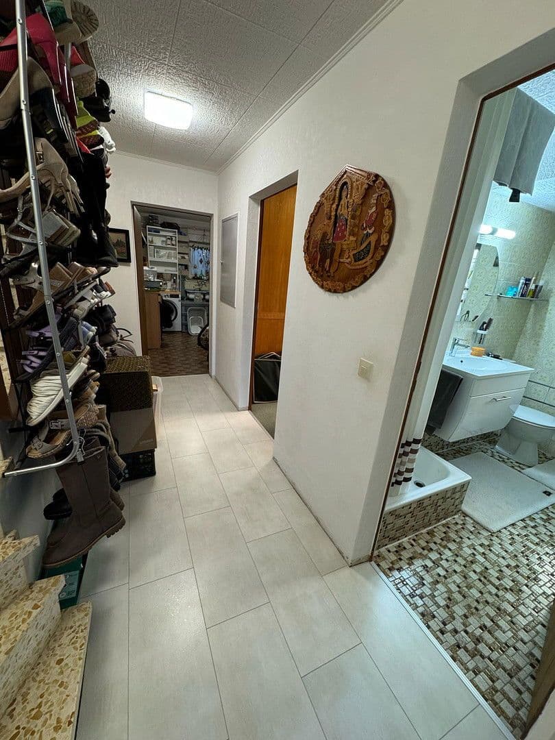 Prodej domu 135 m², pozemek 341 m², Brahmsstraße 24, Herrenberg, Bádensko-Württembersko Prodej domu 135 m², pozemek 341 m², Brahmsstraße 24, Herrenberg, Bádensko-Württembersko