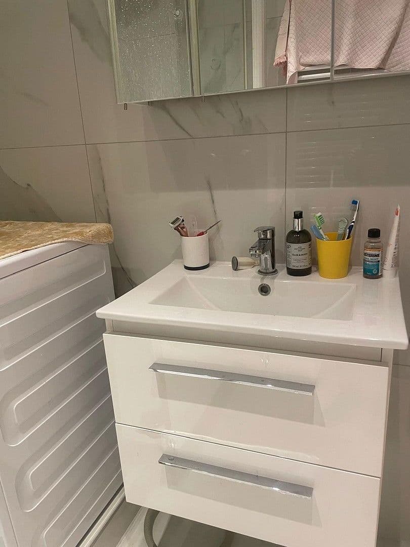 Pronájem bytu 4+1 101 m², Albrecht-Dürer-Ring, 23a, Frankenthal, Porýní-Falc Pronájem bytu 4+1 101 m², Albrecht-Dürer-Ring, 23a, Frankenthal, Porýní-Falc