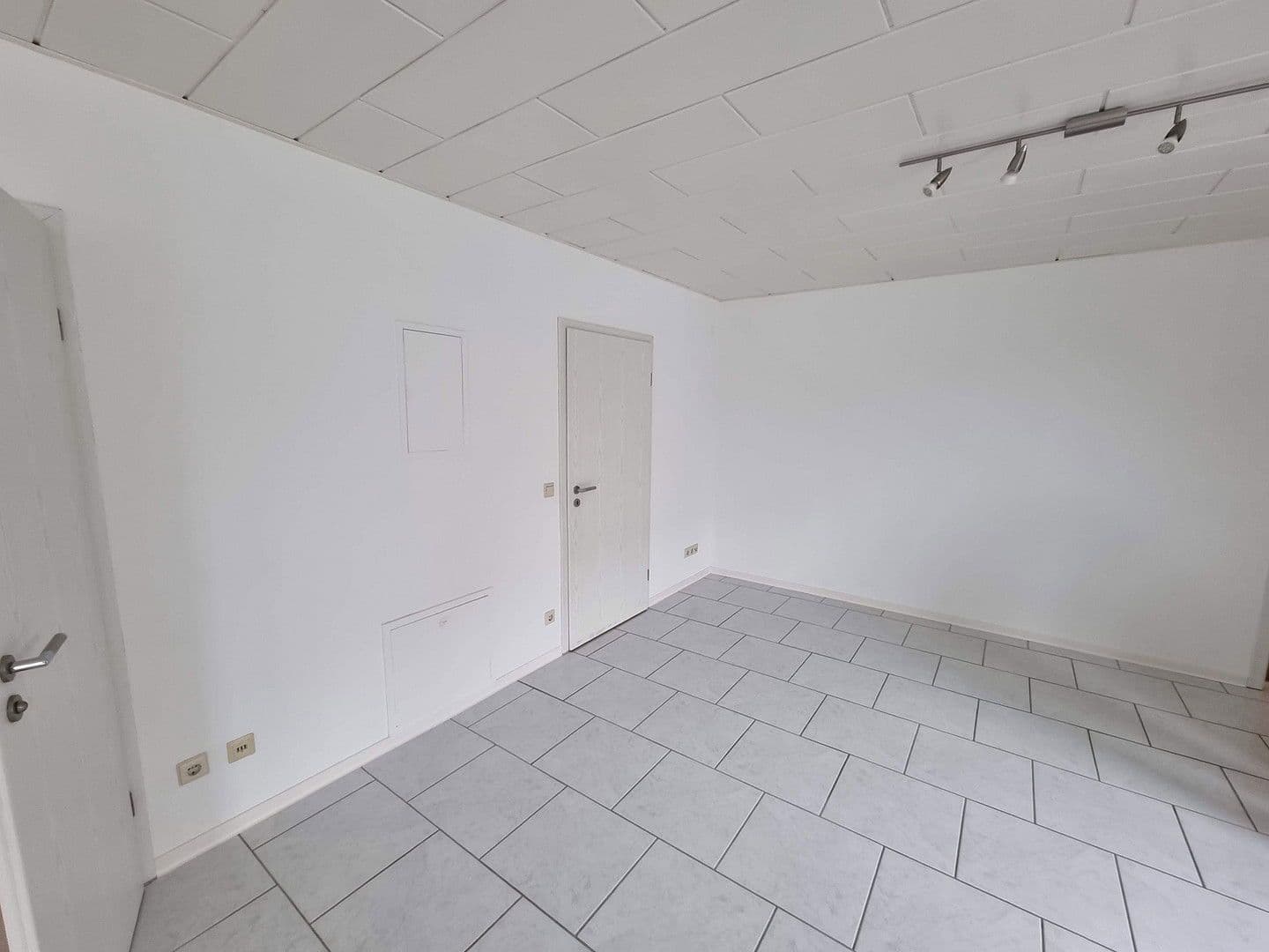 Prodej bytu 2+1 68 m², Bergstr. 18, Burgrieden, Bádensko-Württembersko Prodej bytu 2+1 68 m², Bergstr. 18, Burgrieden, Bádensko-Württembersko