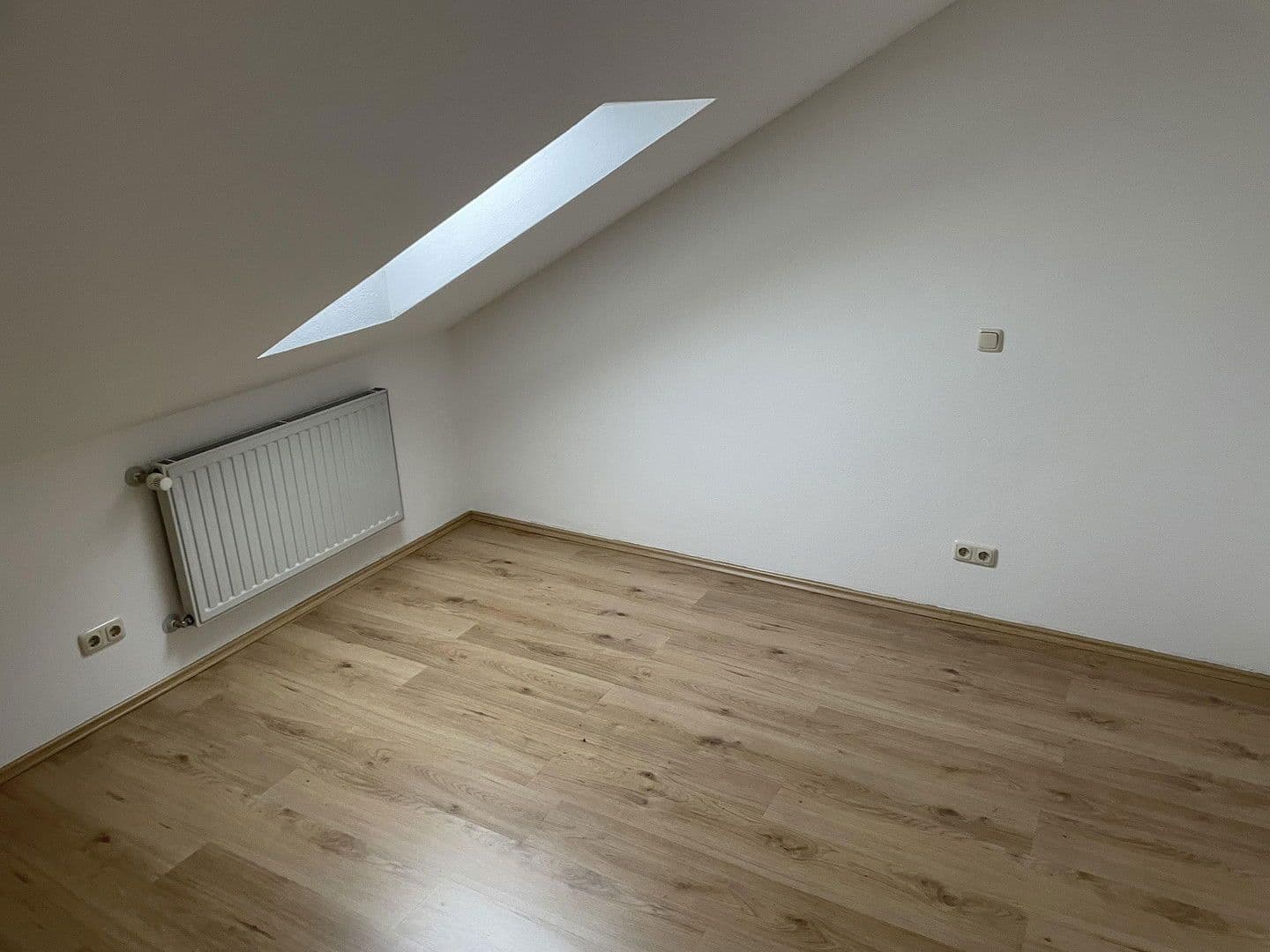 Prodej bytu 2+1 49 m², Feuchtwanger Str. 2, Rothenburg ob der Tauber, Bavorsko Prodej bytu 2+1 49 m², Feuchtwanger Str. 2, Rothenburg ob der Tauber, Bavorsko