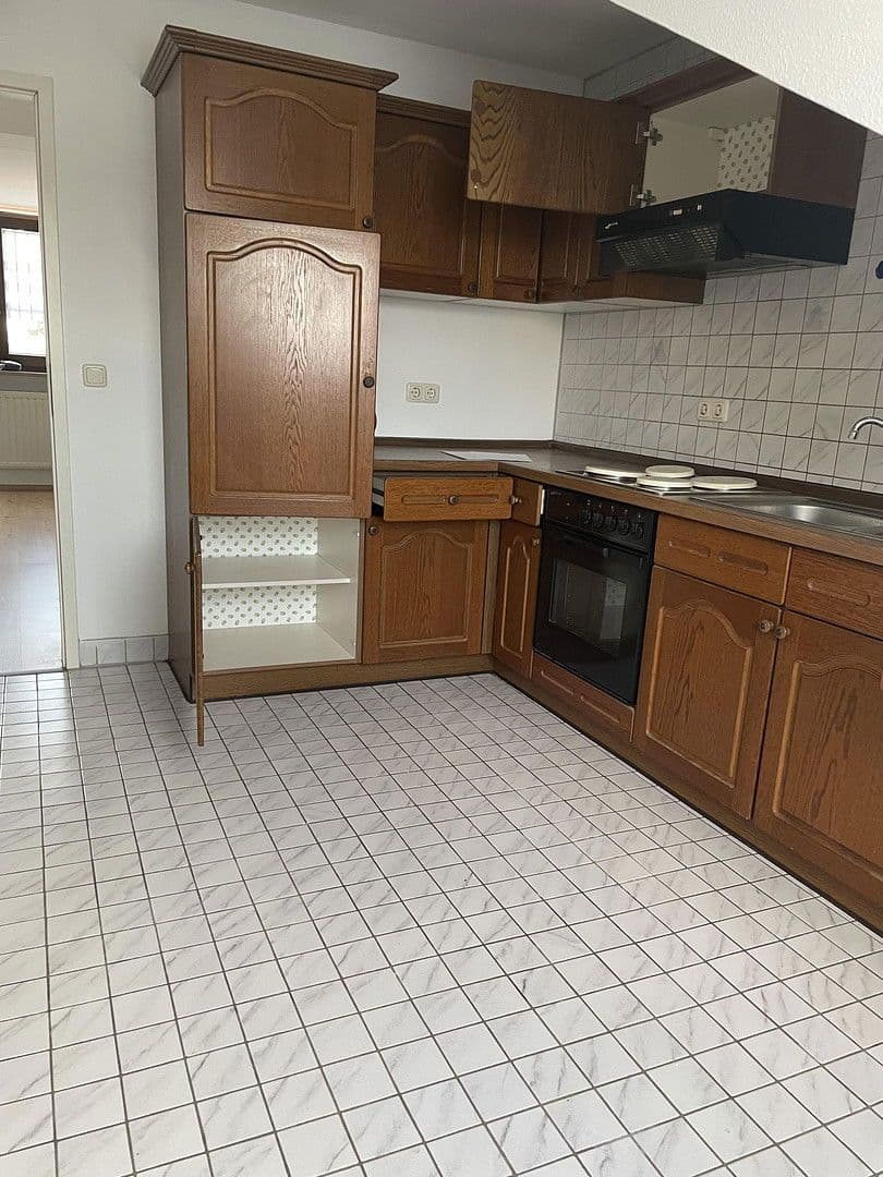 Prodej bytu 2+1 49 m², Feuchtwanger Str. 2, Rothenburg ob der Tauber, Bavorsko Prodej bytu 2+1 49 m², Feuchtwanger Str. 2, Rothenburg ob der Tauber, Bavorsko