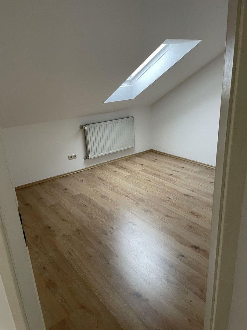 Prodej bytu 2+1 49 m², Feuchtwanger Str. 2, Rothenburg ob der Tauber, Bavorsko Prodej bytu 2+1 49 m², Feuchtwanger Str. 2, Rothenburg ob der Tauber, Bavorsko