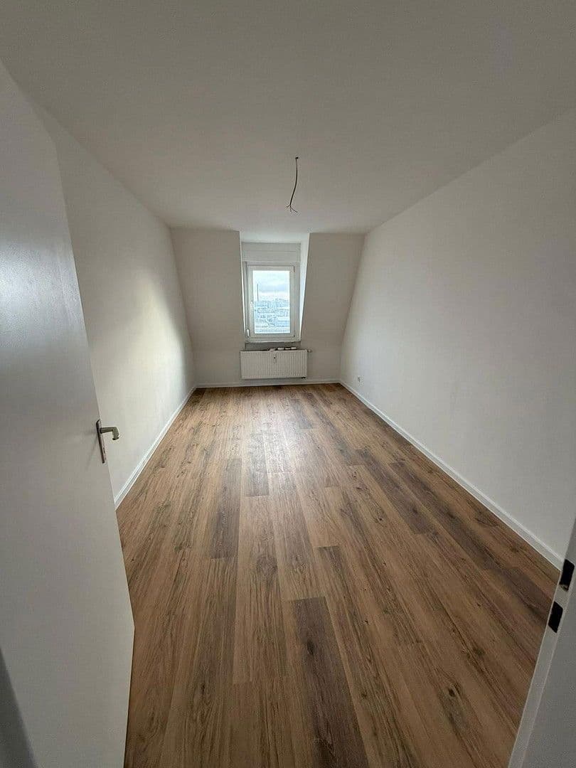 Pronájem bytu 3+1 65 m², Höfener Str. 22, Fürth, Bavorsko Pronájem bytu 3+1 65 m², Höfener Str. 22, Fürth, Bavorsko