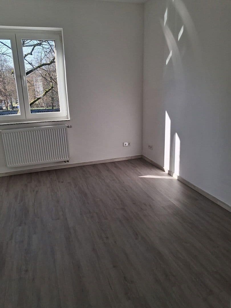 Pronájem bytu 3+1 68 m², Neustadtstraße 3, Leverkusen, Severní Porýní-Vestfálsko Pronájem bytu 3+1 68 m², Neustadtstraße 3, Leverkusen, Severní Porýní-Vestfálsko