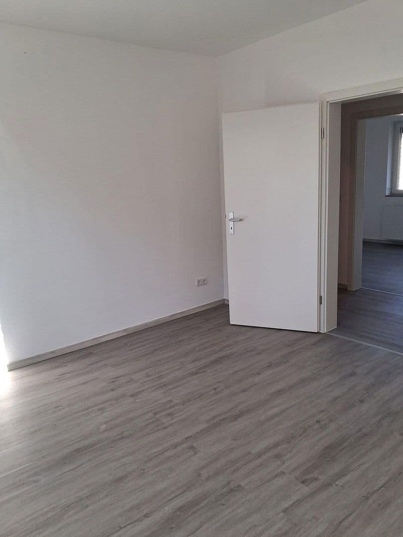 Pronájem bytu 3+1 68 m², Neustadtstraße 3, Leverkusen, Severní Porýní-Vestfálsko Pronájem bytu 3+1 68 m², Neustadtstraße 3, Leverkusen, Severní Porýní-Vestfálsko