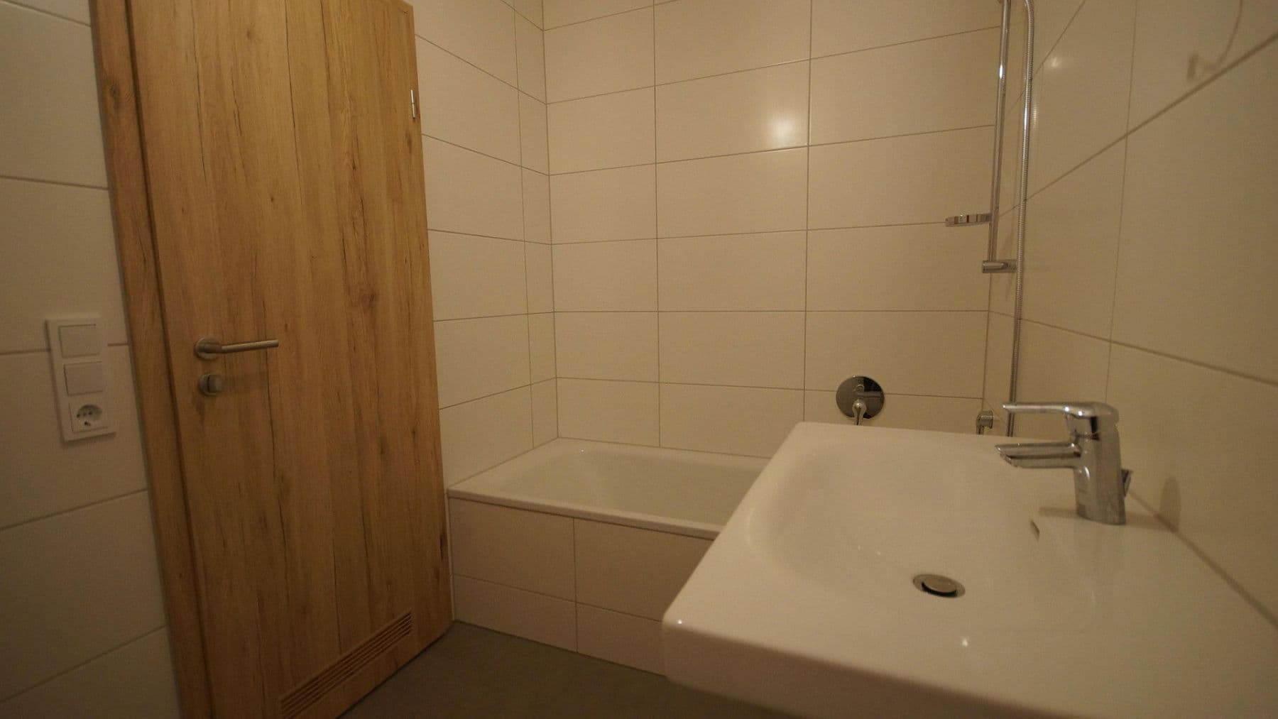 Pronájem domu 150 m², pozemek 130 m², Köpfertstr.68, Plieningen, Bádensko-Württembersko Pronájem domu 150 m², pozemek 130 m², Köpfertstr.68, Plieningen, Bádensko-Württembersko