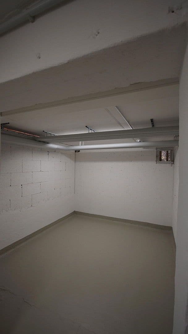 Pronájem domu 150 m², pozemek 130 m², Köpfertstr.68, Plieningen, Bádensko-Württembersko Pronájem domu 150 m², pozemek 130 m², Köpfertstr.68, Plieningen, Bádensko-Württembersko