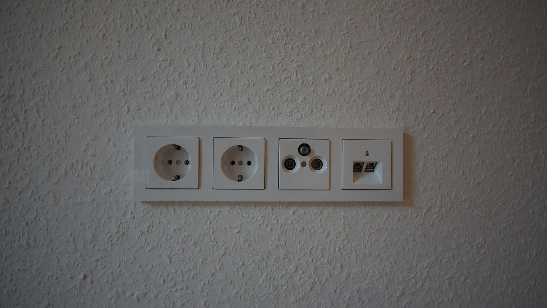 Pronájem domu 150 m², pozemek 130 m², Köpfertstr.68, Plieningen, Bádensko-Württembersko Pronájem domu 150 m², pozemek 130 m², Köpfertstr.68, Plieningen, Bádensko-Württembersko