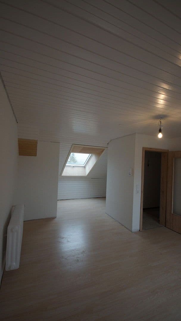 Pronájem domu 150 m², pozemek 130 m², Köpfertstr.68, Plieningen, Bádensko-Württembersko Pronájem domu 150 m², pozemek 130 m², Köpfertstr.68, Plieningen, Bádensko-Württembersko