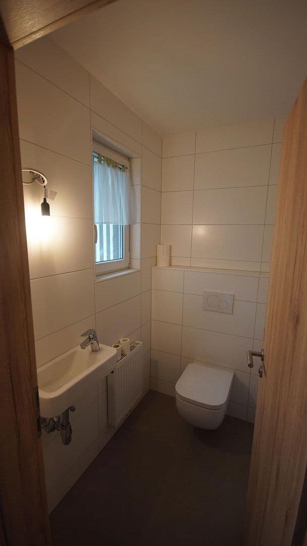 Pronájem domu 150 m², pozemek 130 m², Köpfertstr.68, Plieningen, Bádensko-Württembersko Pronájem domu 150 m², pozemek 130 m², Köpfertstr.68, Plieningen, Bádensko-Württembersko