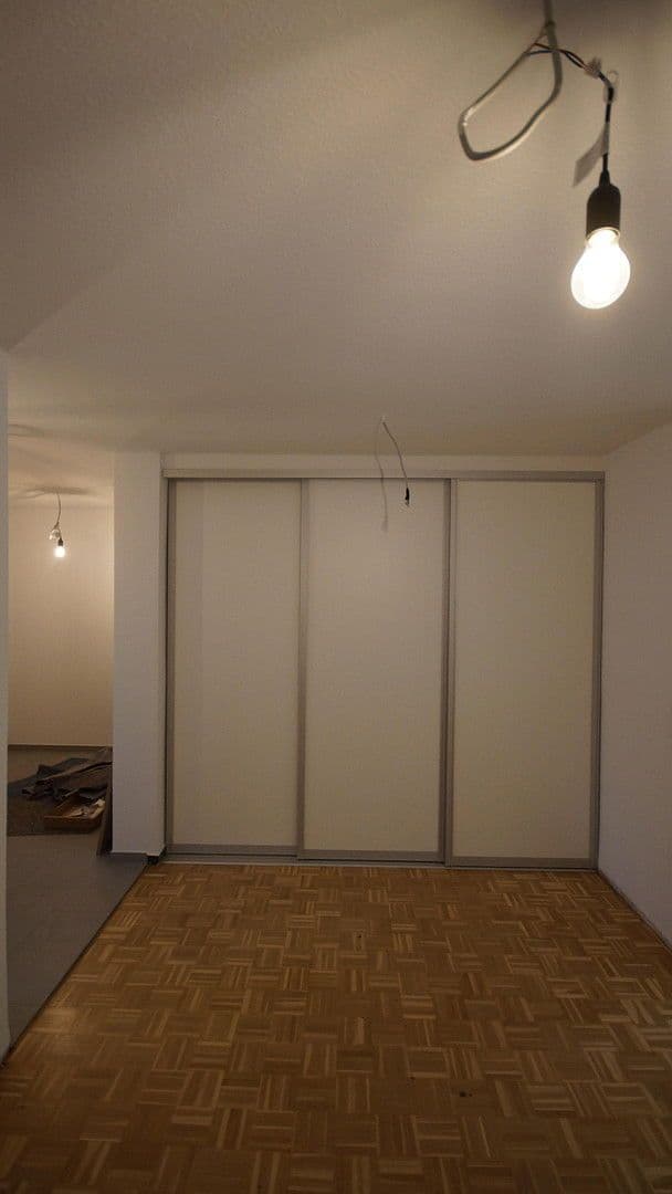 Pronájem domu 150 m², pozemek 130 m², Köpfertstr.68, Plieningen, Bádensko-Württembersko Pronájem domu 150 m², pozemek 130 m², Köpfertstr.68, Plieningen, Bádensko-Württembersko