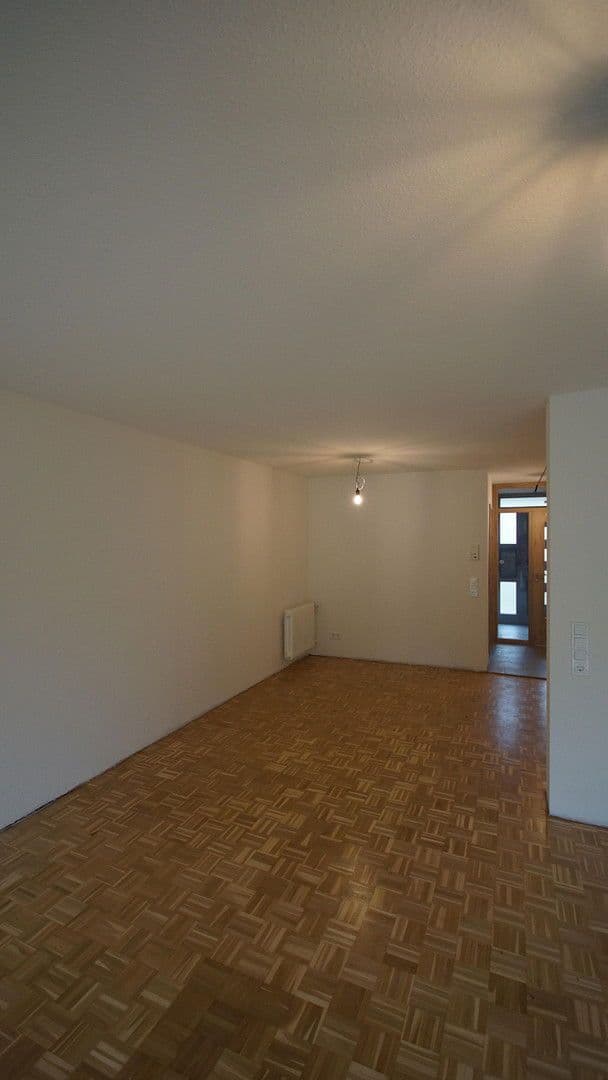 Pronájem domu 150 m², pozemek 130 m², Köpfertstr.68, Plieningen, Bádensko-Württembersko Pronájem domu 150 m², pozemek 130 m², Köpfertstr.68, Plieningen, Bádensko-Württembersko