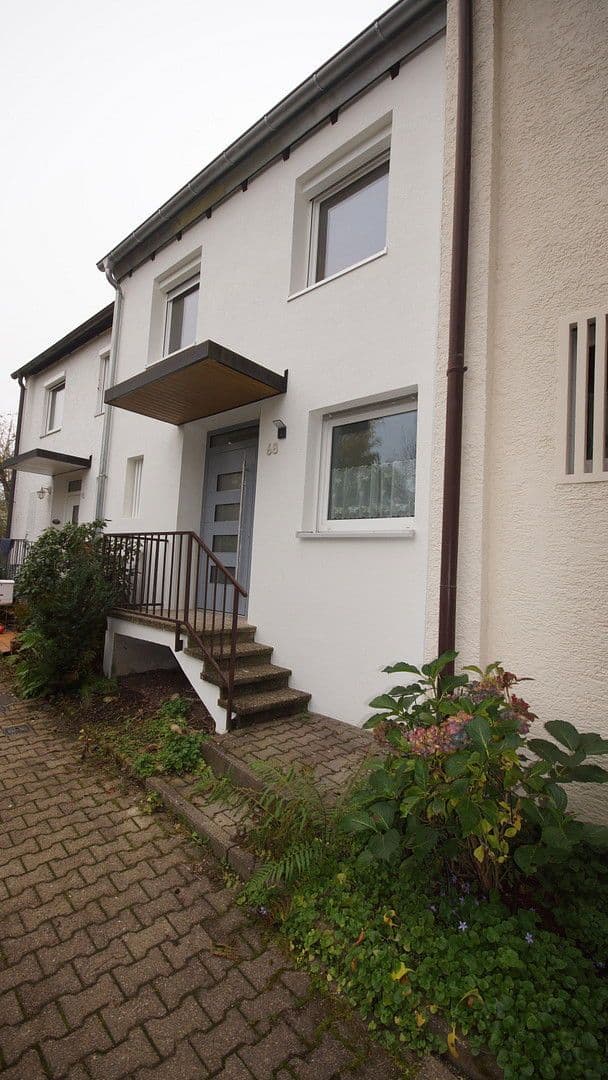 Pronájem domu 150 m², pozemek 130 m², Köpfertstr.68, Plieningen, Bádensko-Württembersko Pronájem domu 150 m², pozemek 130 m², Köpfertstr.68, Plieningen, Bádensko-Württembersko