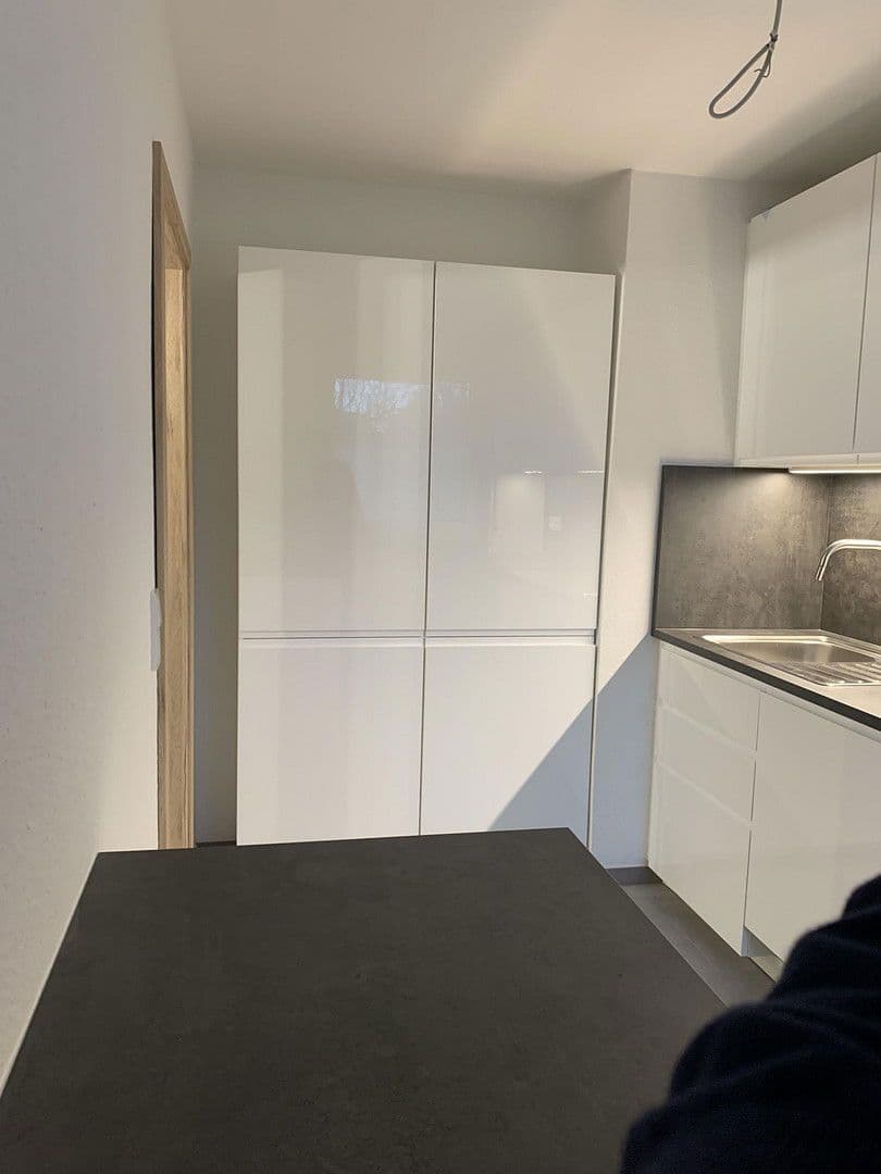 Pronájem domu 150 m², pozemek 130 m², Köpfertstr.68, Plieningen, Bádensko-Württembersko Pronájem domu 150 m², pozemek 130 m², Köpfertstr.68, Plieningen, Bádensko-Württembersko