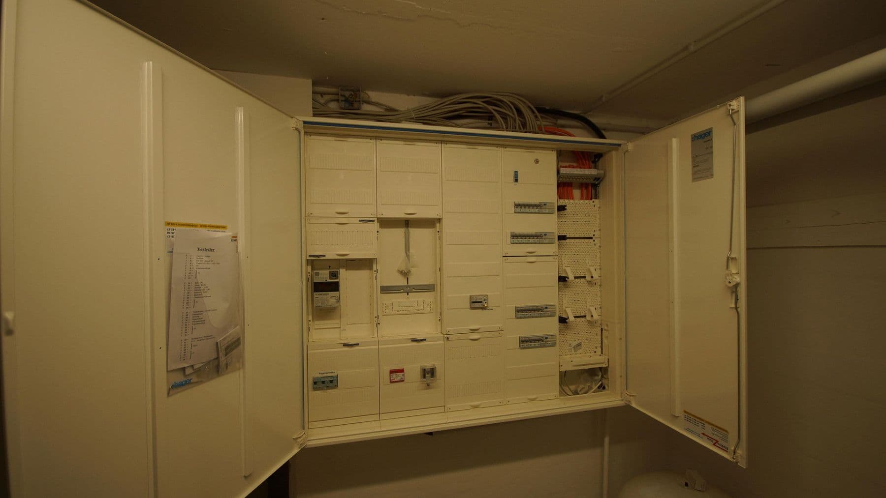 Pronájem domu 150 m², pozemek 130 m², Köpfertstr.68, Plieningen, Bádensko-Württembersko Pronájem domu 150 m², pozemek 130 m², Köpfertstr.68, Plieningen, Bádensko-Württembersko