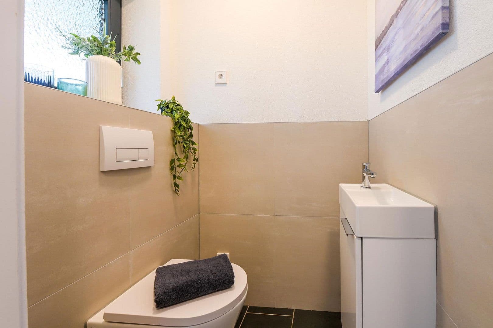 Prodej domu 161 m², pozemek 216 m², Bad Friedrichshall, Bádensko-Württembersko Prodej domu 161 m², pozemek 216 m², Bad Friedrichshall, Bádensko-Württembersko