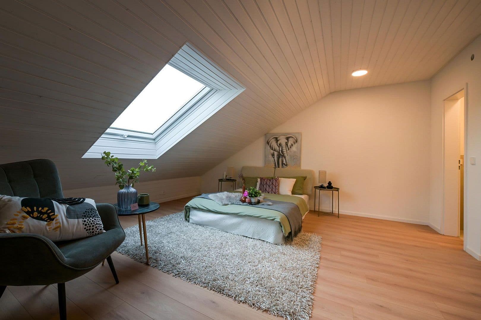 Prodej domu 161 m², pozemek 216 m², Bad Friedrichshall, Bádensko-Württembersko Prodej domu 161 m², pozemek 216 m², Bad Friedrichshall, Bádensko-Württembersko