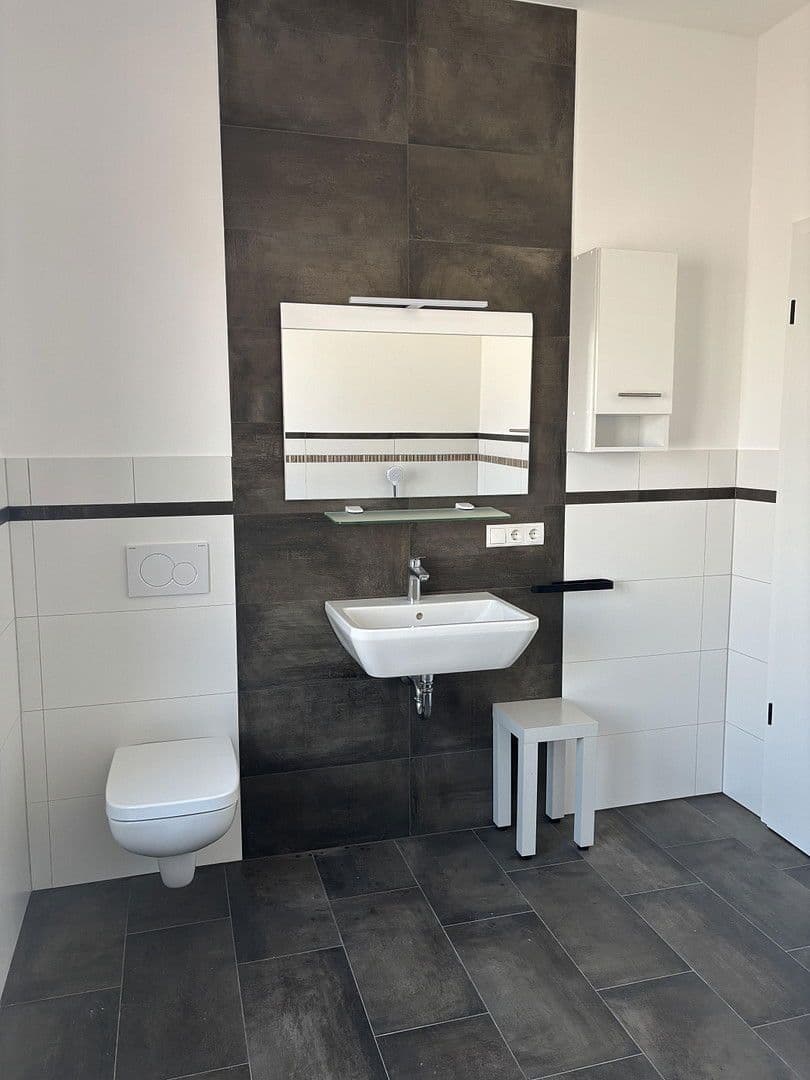 Pronájem bytu 2+1 85 m², Kaiserslautern, Porýní-Falc Pronájem bytu 2+1 85 m², Kaiserslautern, Porýní-Falc